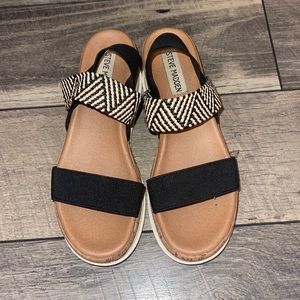 EUC Steve Madden Bandi Sandal size 6